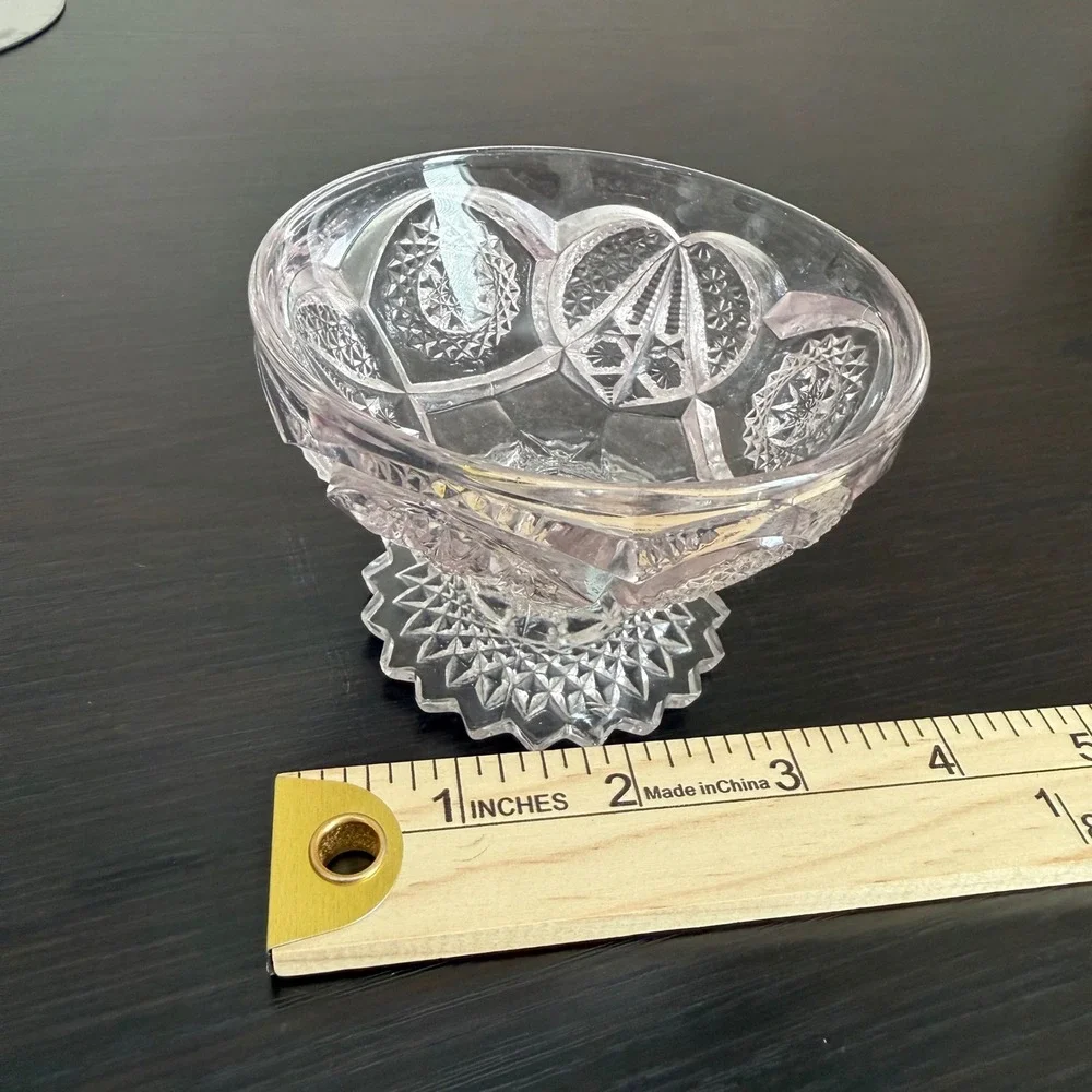 Vintage Pink Pressed Glass Footed Bowl Sawtooth Rim Starburst Pattern 3.5